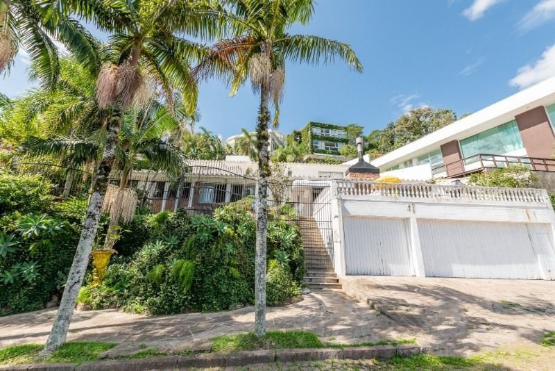 Casa à venda com 347m², 3 quartos, 1 suíte, 3 vagas no bairro Setimo Céu em Porto Alegre