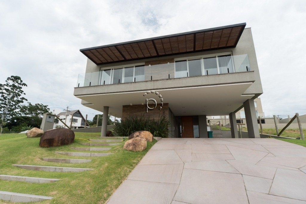 Casa em Condomínio à venda com 294m², 3 quartos, 3 suítes, 2 vagas no bairro Alphaville em Porto Alegre
