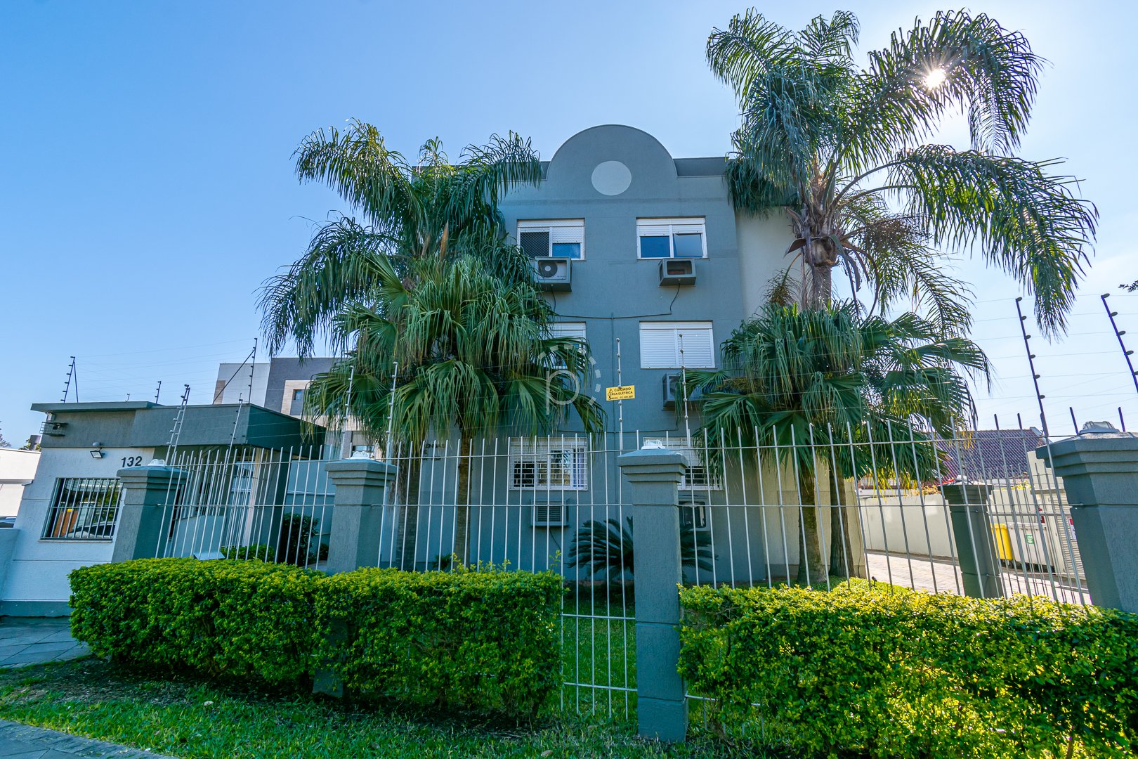 Apartamento à venda com 74m², 3 quartos, 1 suíte, 1 vaga no bairro Ipanema em Porto Alegre