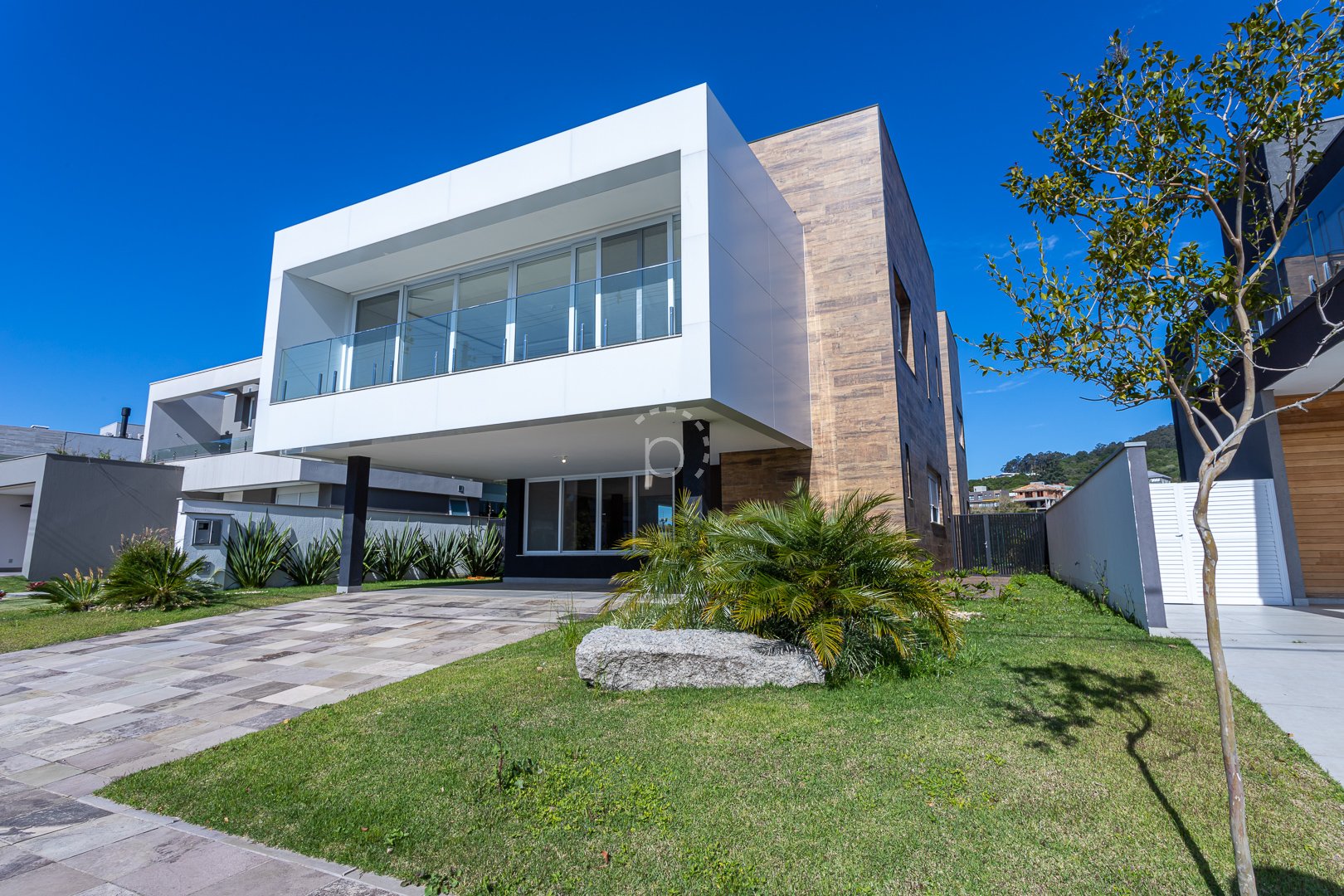 Casa em Condomínio à venda com 440m², 4 quartos, 4 suítes, 4 vagas no bairro Alphaville em Porto Alegre