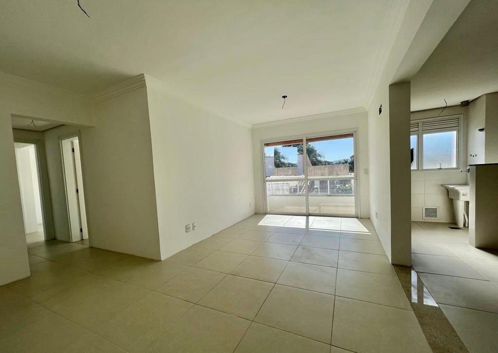 Apartamento à venda com 74m², 2 quartos, 1 suíte, 1 vaga no bairro Tristeza em Porto Alegre