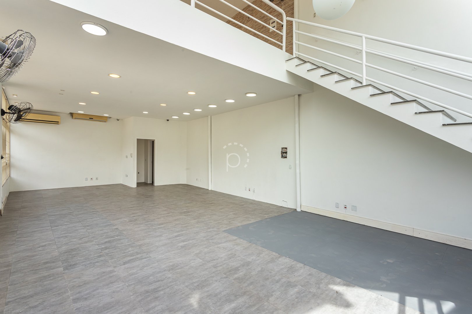 Loja à venda com 135m² no bairro Ipanema em Porto Alegre