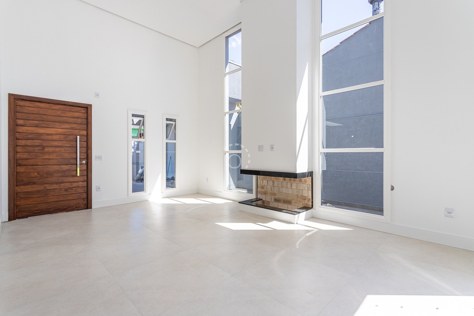 Casa à venda com 204m², 3 quartos, 2 suítes, 4 vagas no bairro Ipanema em Porto Alegre