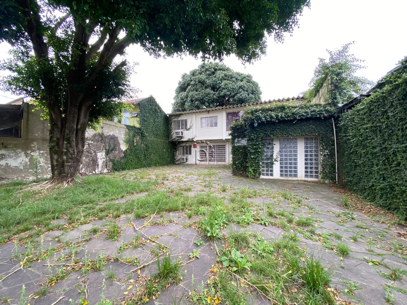 Casa Comercial para alugar com 190m² no bairro Tristeza em Porto Alegre
