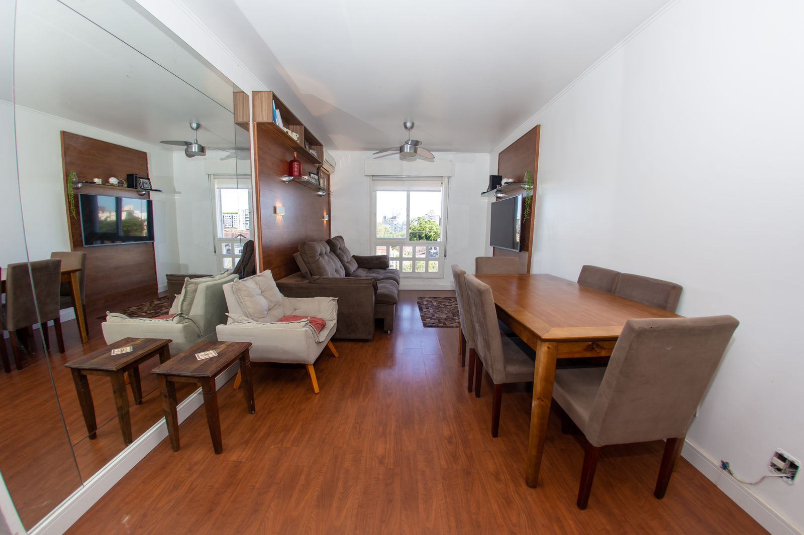 Apartamento à venda com 74m², 3 quartos, 1 vaga no bairro Tristeza em Porto Alegre