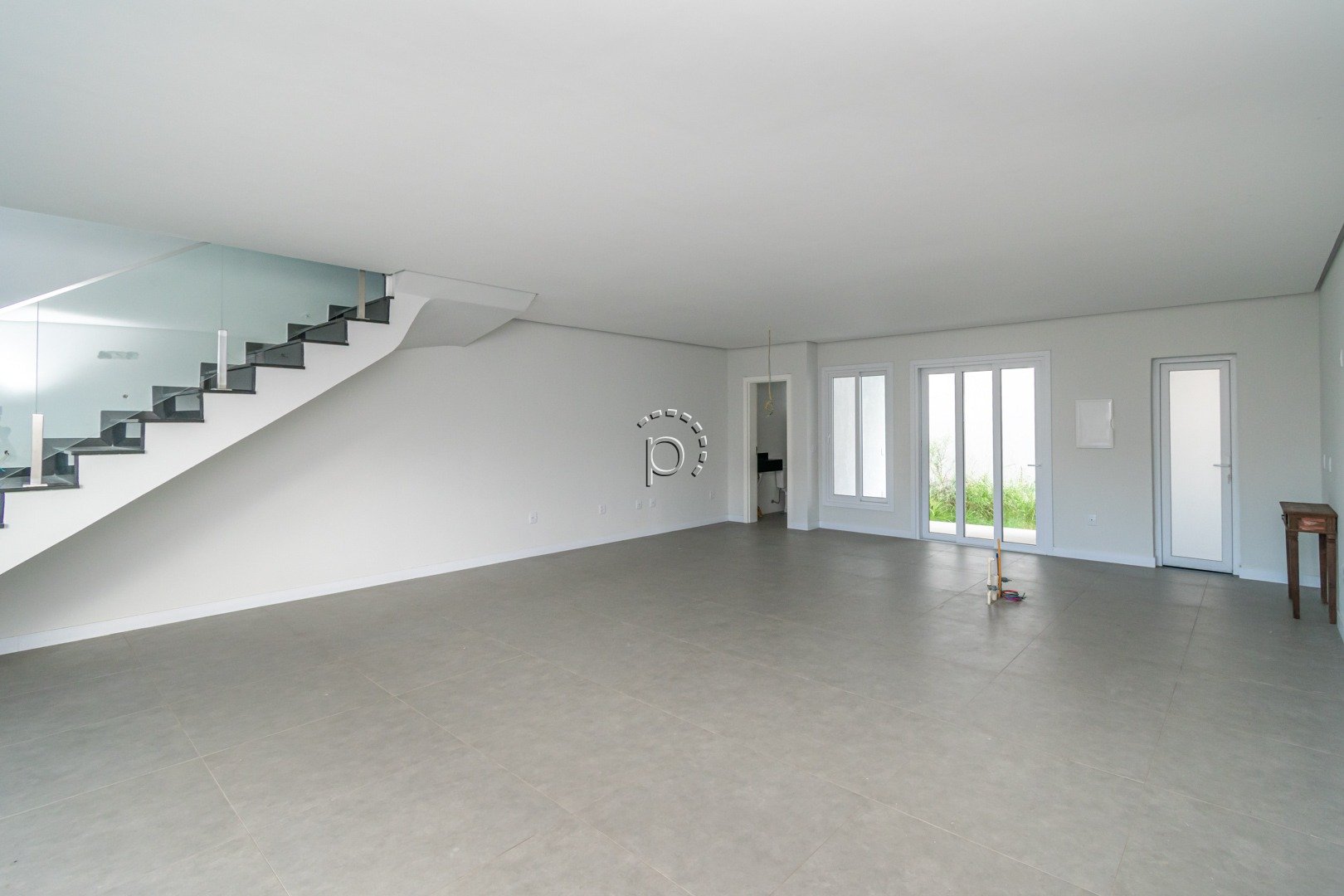Casa em Condomínio à venda com 180m², 3 quartos, 3 suítes, 2 vagas no bairro Hípica em Porto Alegre