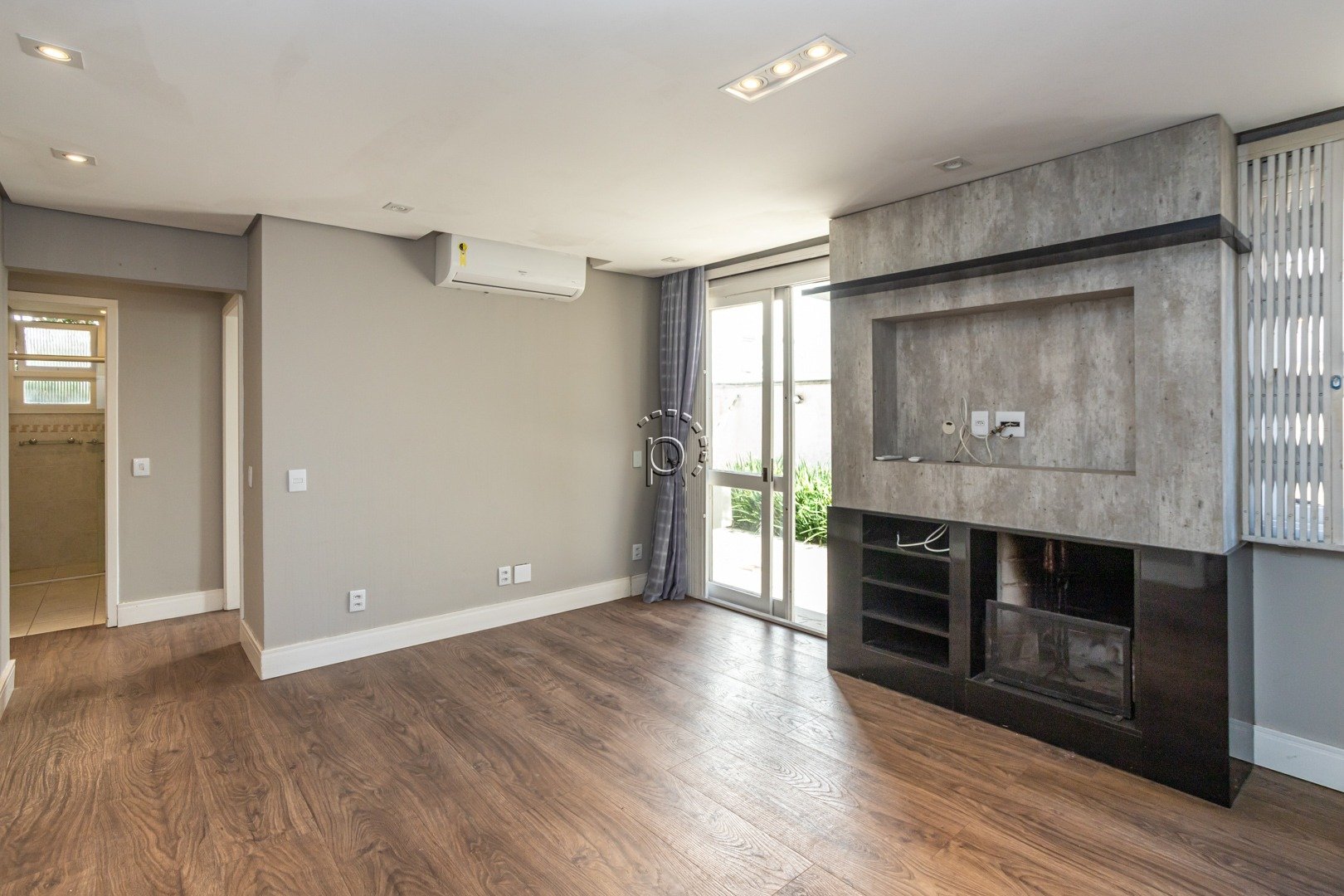 Apartamento à venda com 103m², 2 quartos, 1 suíte, 1 vaga no bairro Tristeza em Porto Alegre