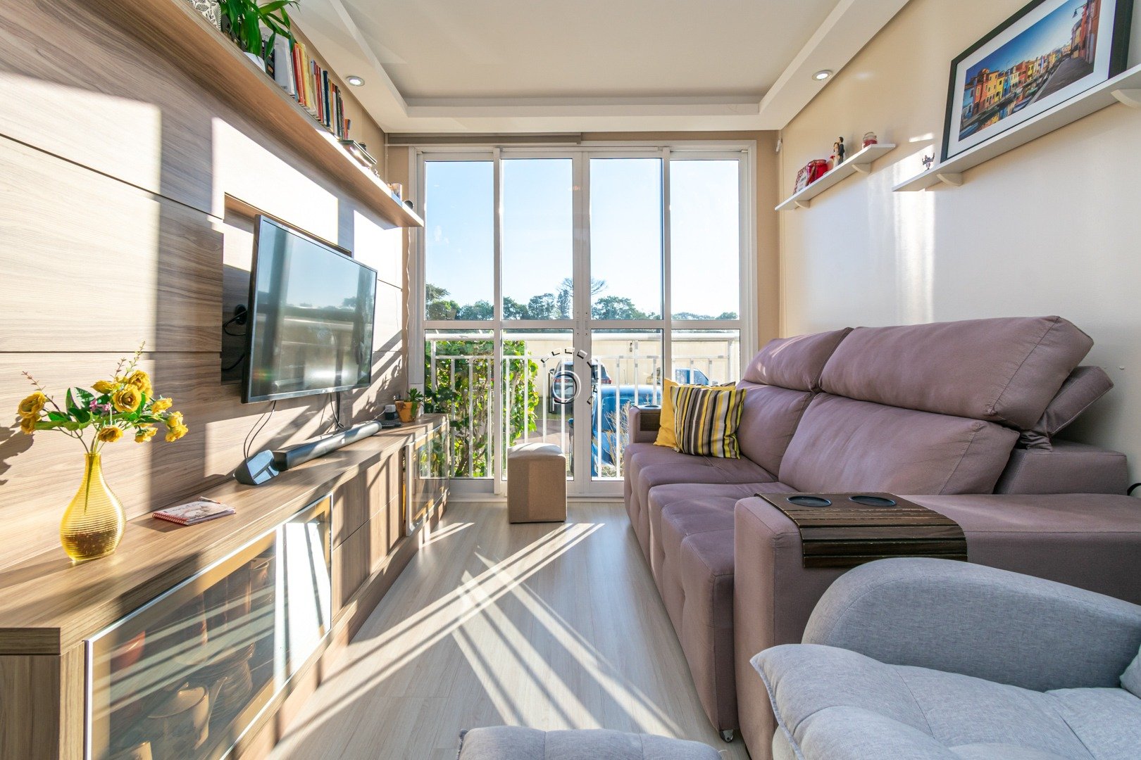 Apartamento à venda com 58m², 2 quartos, 1 suíte, 1 vaga no bairro Vila Nova em Porto Alegre