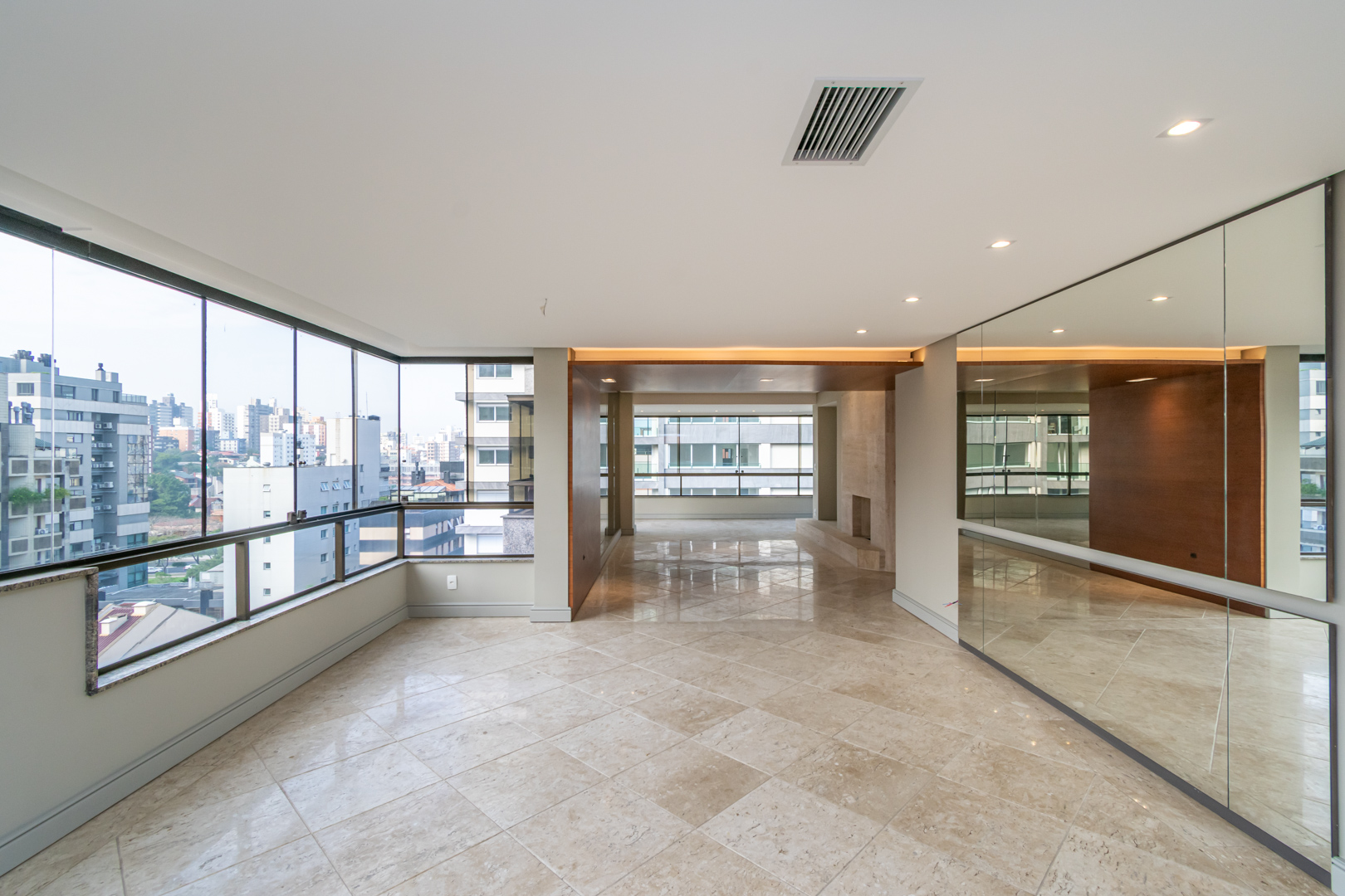 Apartamento à venda com 171m², 3 quartos no bairro Bela Vista em Porto Alegre